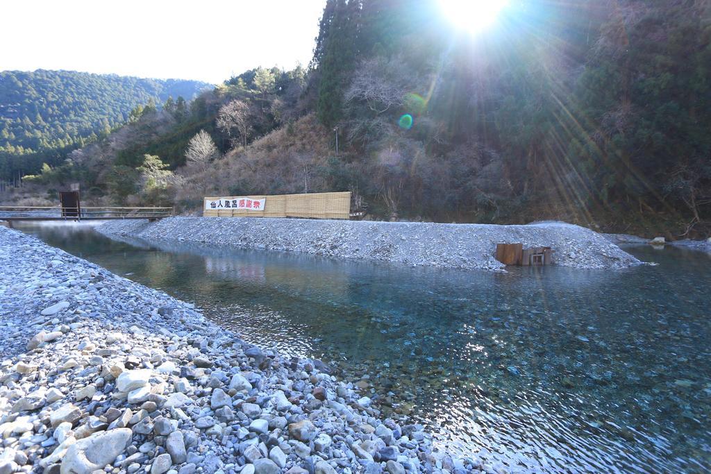 亀屋 旅館 本宮町 エクステリア 写真