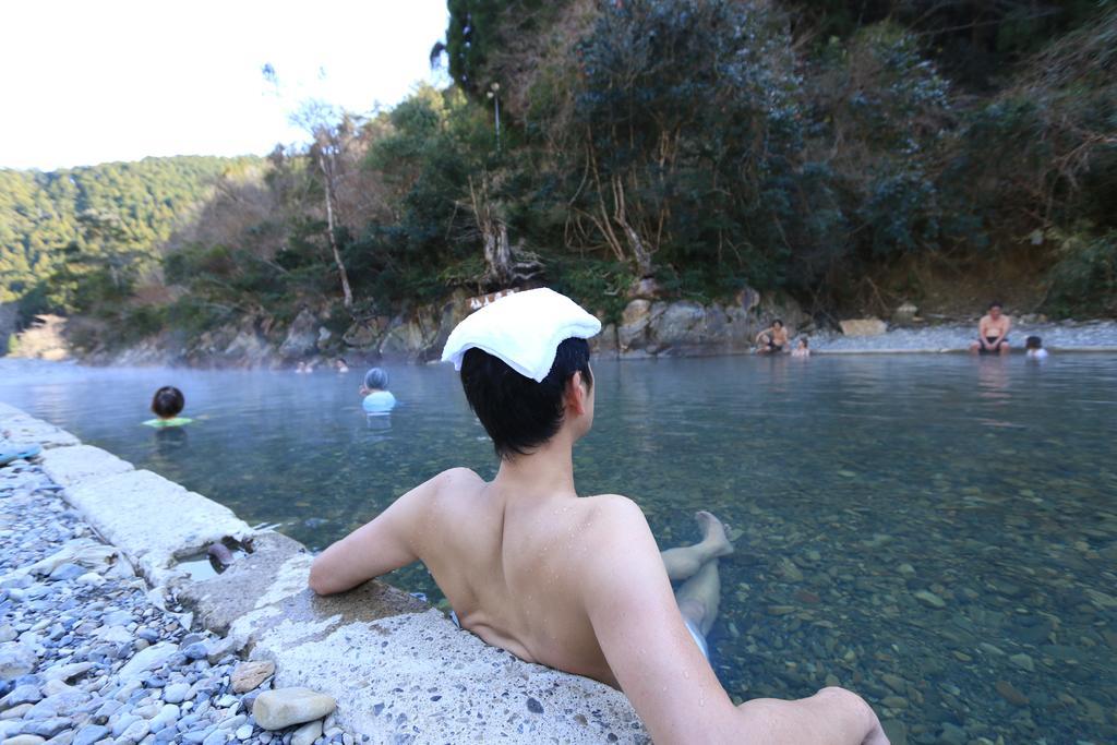 亀屋 旅館 本宮町 エクステリア 写真